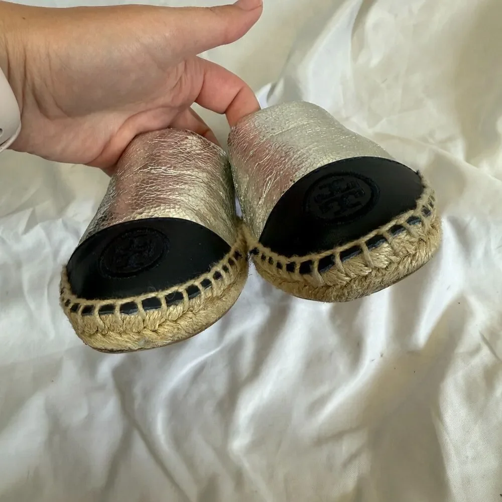 Tory Burch Espadrilles Silver Metallic Black Leather Cap Toe Flats Size 5.5
